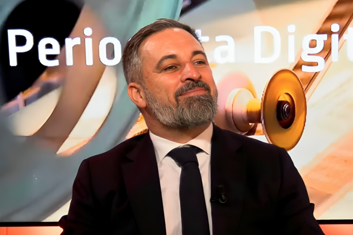 Abascal responde al PP por rechazar la moción de censura contra Sánchez: «Un balón de oxígeno es su coalición con el PSOE en Europa»