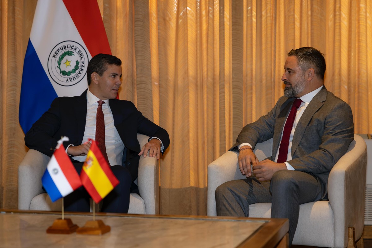 Santiago Abascal se reúne con el presidente de Paraguay, Santiago Peña, para abordar cuestiones relativas a la seguridad global y a la falta de libertad en Iberoamérica