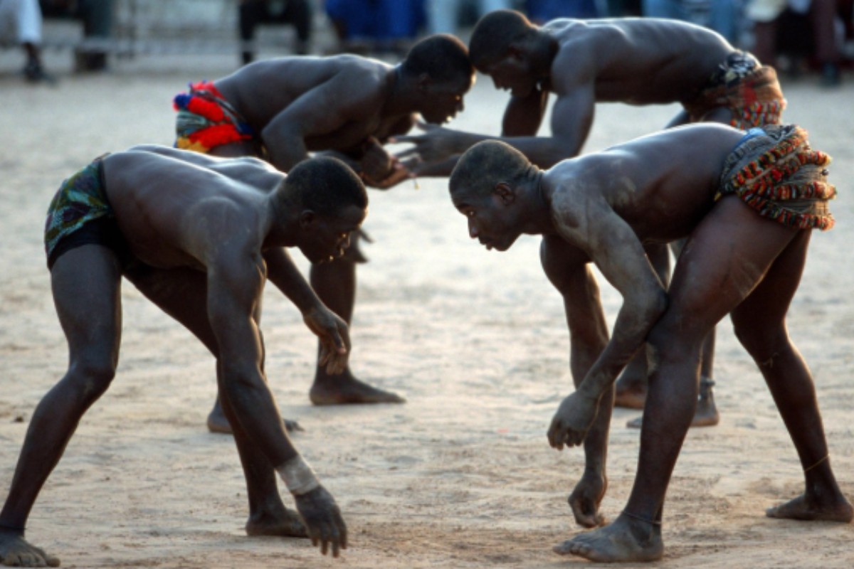 Bruselas destina medio millón de euros a la lucha libre en Gambia como parte de un programa para «luchar contra el cambio climático»