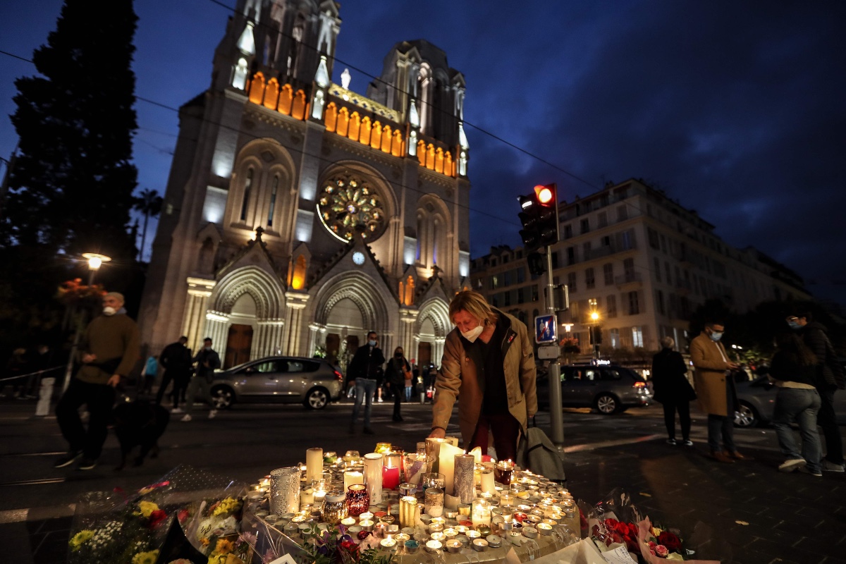 El exjefe del Estado Mayor francés denuncia que los católicos son objetivo del terrorismo islamista por representar la civilización cristiana