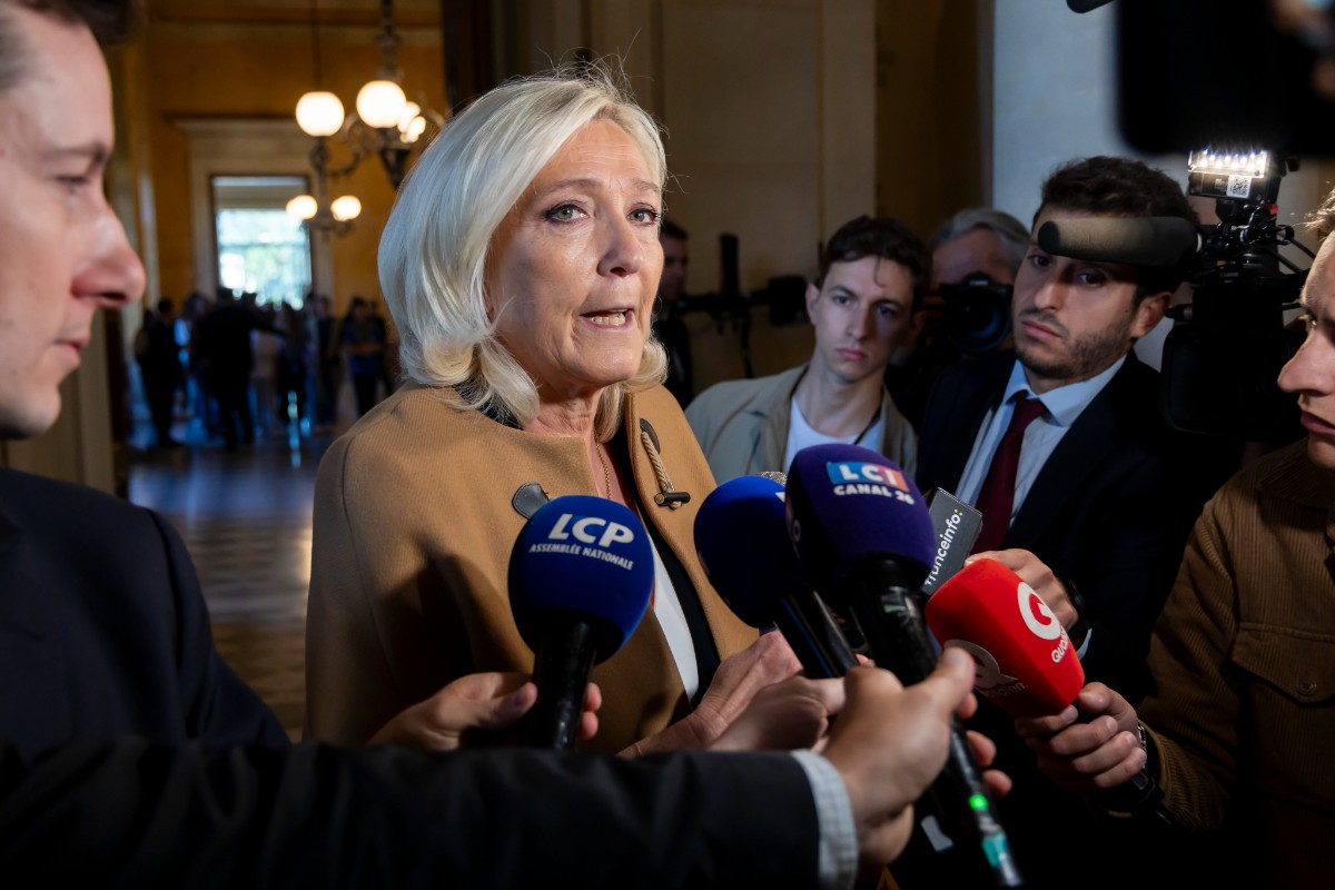 Le Pen hace frente a la persecución judicial y recurre el fallo que le impide presentarse a las elecciones de 2027