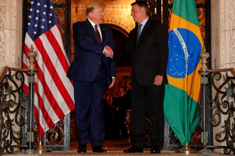 Trump rechaza el asedio a Bolsonaro: «No han hecho más que perseguirlo día tras día. No es culpable de nada»