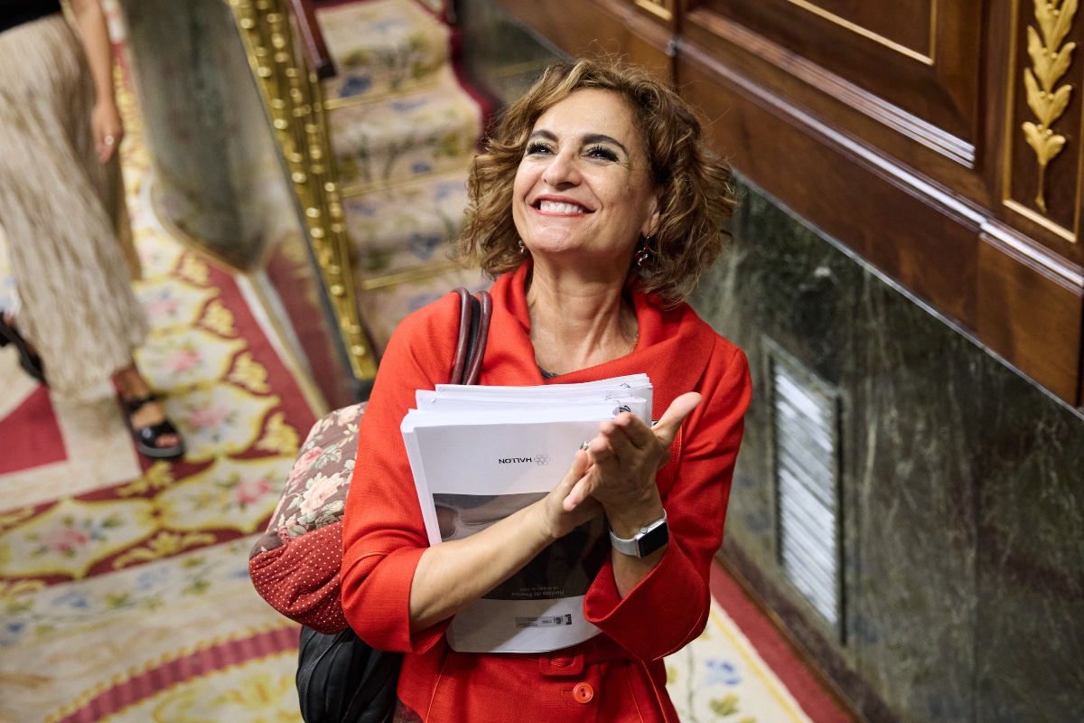 Inspectores de Hacienda ven «imposible» aplicar el acuerdo de financiación catalana y exigen la dimisión de Montero