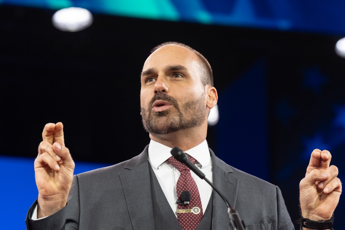 Eduardo Bolsonaro celebra las sanciones de EEUU contra el juez Alexandre de Moraes por perseguir a los patriotas: «Es un hito histórico»