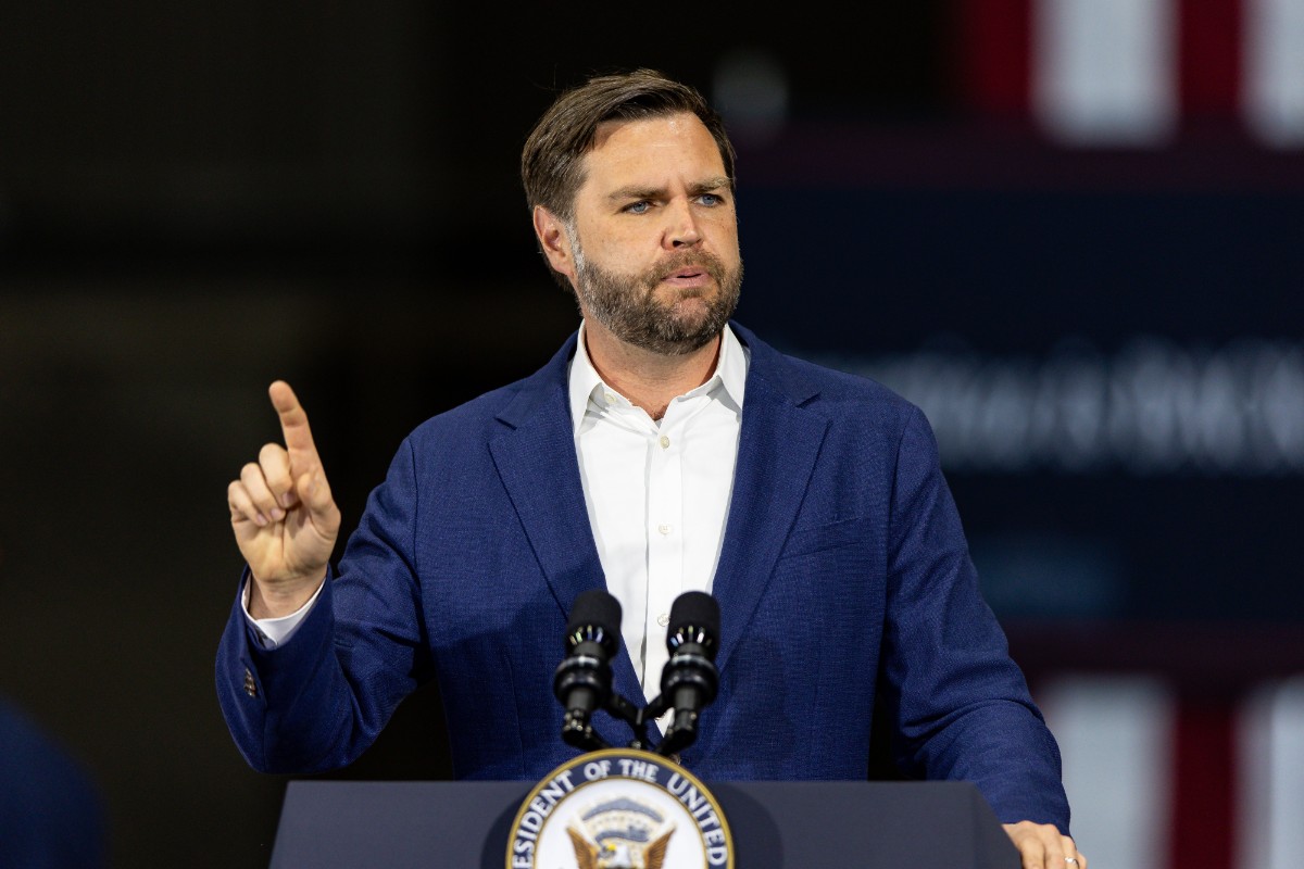 El vicepresidente JD Vance acusa a Europa de «suicidio civilizacional» por no controlar sus fronteras