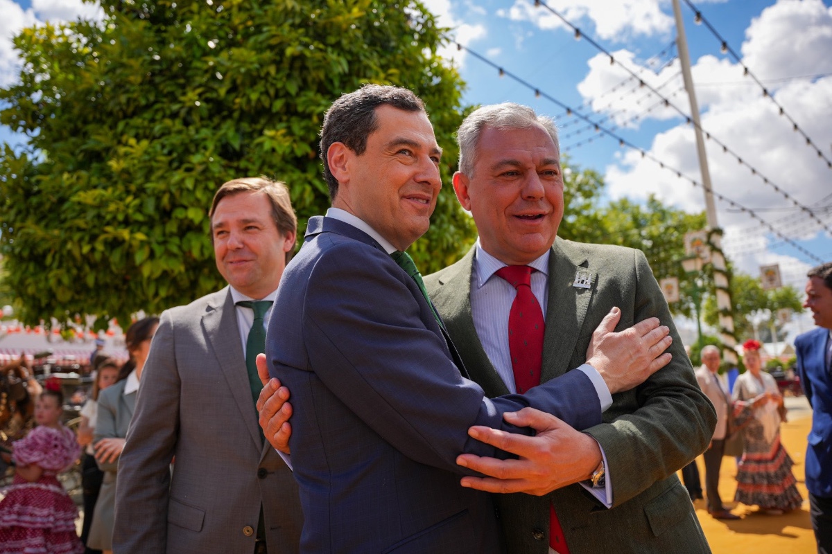 El alcalde de Sevilla (PP) asigna más del doble de presupuesto al lobby LGTBI que a la Oficina de Apoyo a la Maternidad