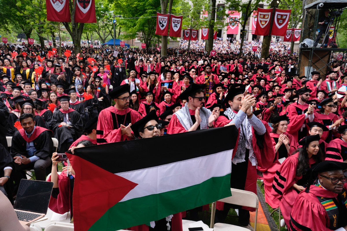 La Administración Trump exige a la Universidad de Harvard la entrega del listado de sus estudiantes extranjeros para investigar a grupos proHamás