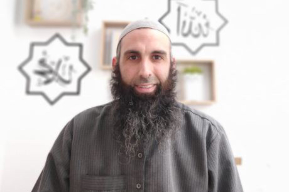 Aumenta la influencia del islam en Cataluña: Yusuf Soldado, un predicador salafista, cuestiona la libertad de las mujeres occidentales