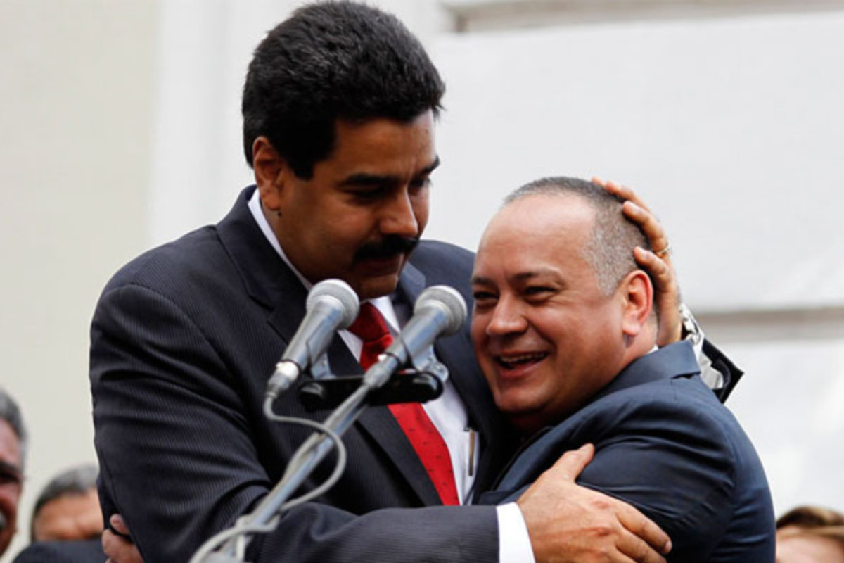 Revelan informes de inteligencia que indican que Maduro consideró renunciar y Diosdado Cabello le obligó a seguir para proteger al Cartel de los Soles
