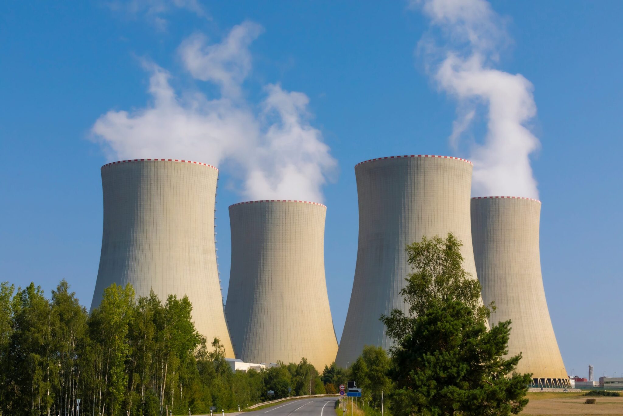 Suecia abraza la energía nuclear tras 50 años y anuncia que construirá nuevos reactores: «Tendremos un suministro eléctrico más estable»
