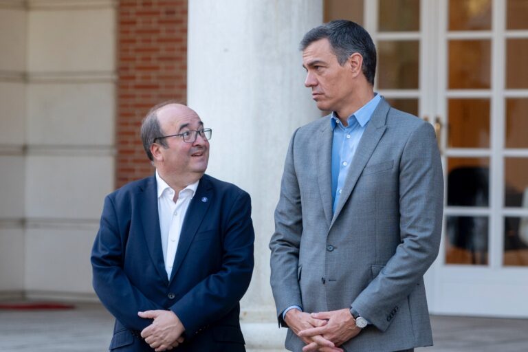 Huawei firmó un contrato con Víctor de Aldama semanas antes de reunirse con el exministro Miquel Iceta