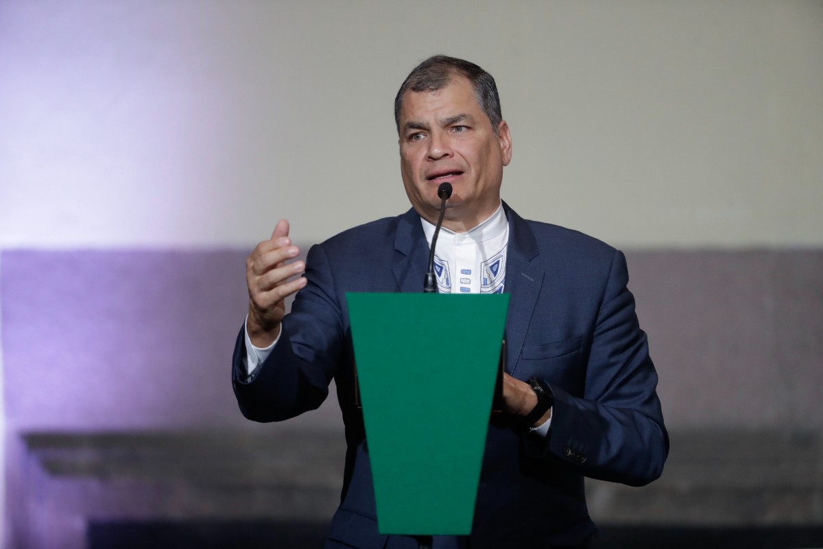 El expresidente Rafael Correa, condenado por corrupción en Ecuador, revela que funge como «asesor económico» de Maduro