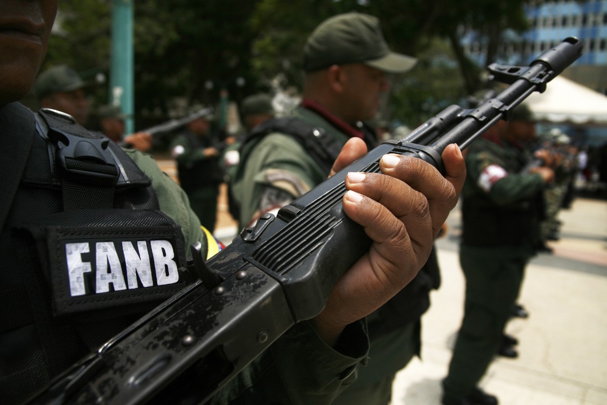 Ecuador se suma a EEUU y declara grupo terrorista al Cártel de los Soles, vinculado con el régimen de Maduro