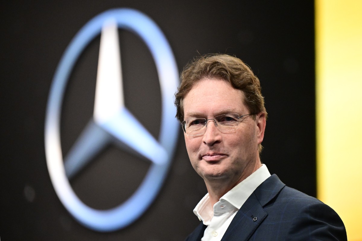 El director general de Mercedes-Benz critica la obsesión climática de Bruselas: pide eliminar la fecha límite para los motores de combustión