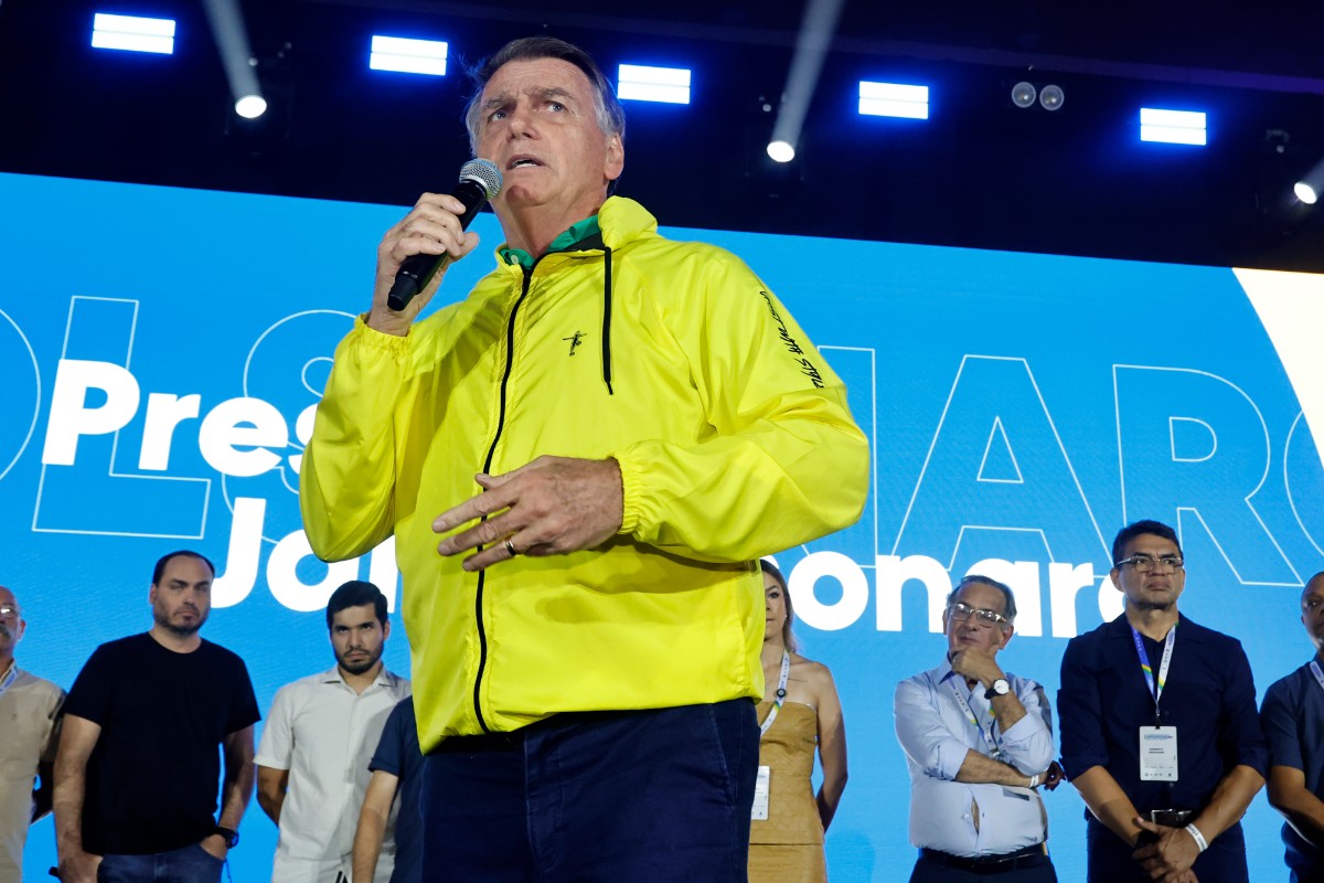 El juez De Moraes redobla su persecución contra Bolsonaro y ordena prisión domiciliaria para él un día después de las multitudinarias manifestaciones a su favor