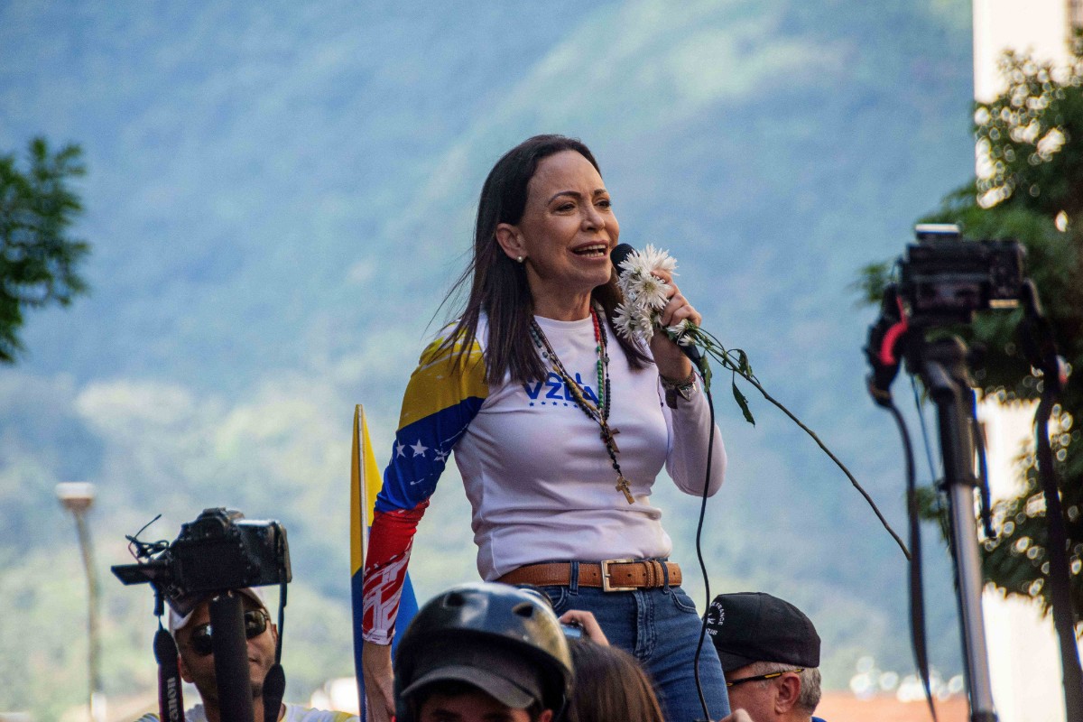 María Corina Machado denuncia que 9 presos políticos venezolanos han intentado suicidarse en los últimos días