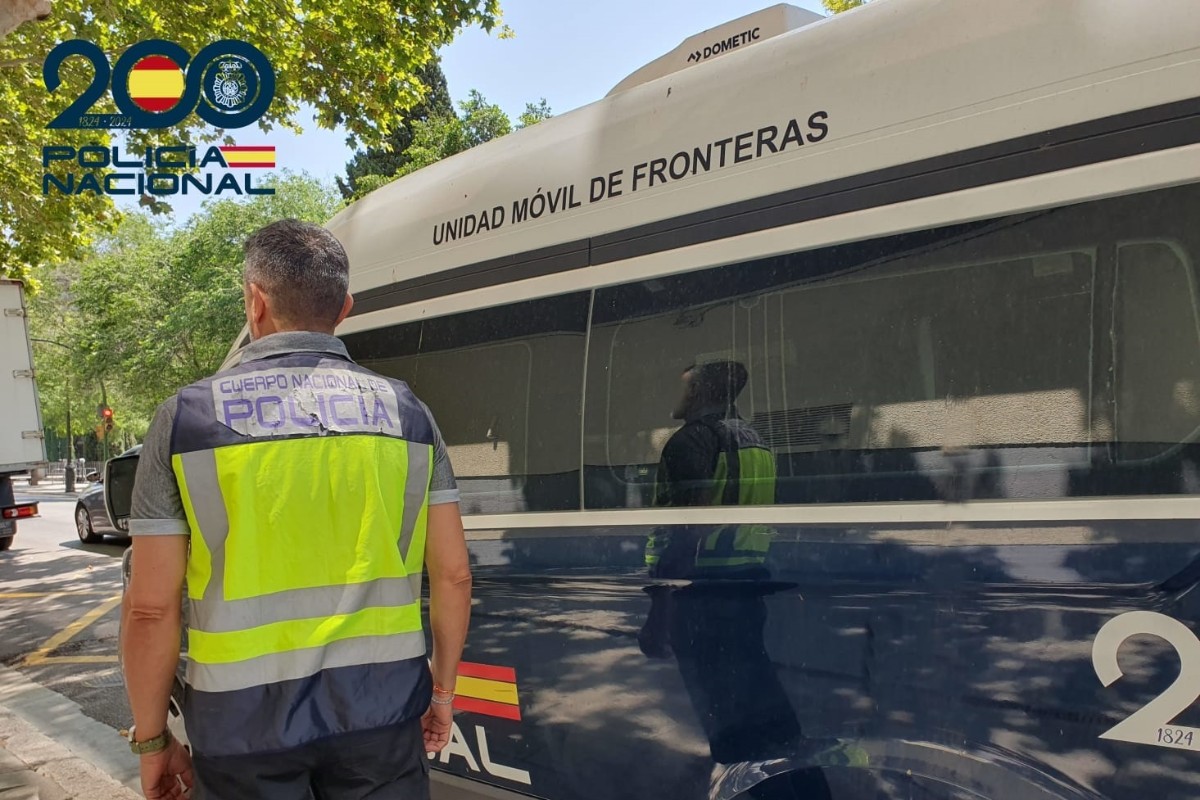 La Policía detiene a dos patrones de patera, uno argelino y otro nigeriano, que llegaron a Ibiza y Formentera