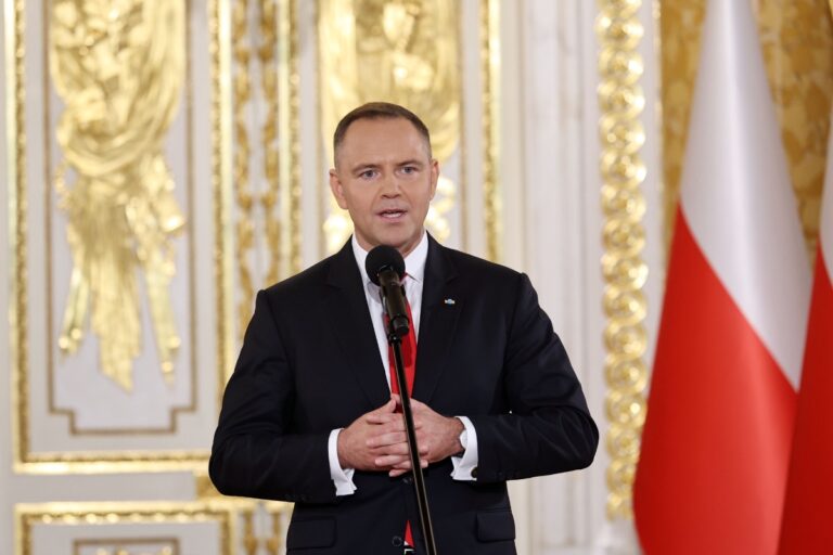 Trump invita al recién elegido presidente de Polonia a visitar la Casa Blanca en septiembre
