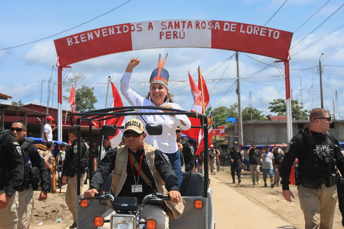Boluarte planta cara a Petro desde Santa Rosa, la isla que ha causado un conflicto diplomático con Colombia: «La soberanía peruana no está en discusión»