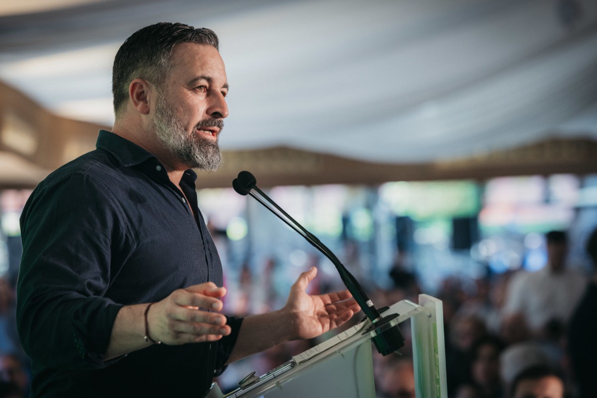 Santiago Abascal denuncia la «chulería» de Sánchez y su «esbirro» Marlaska ante la falta de ayuda para apagar los incendios: «No llega ni aunque se la supliquen los españoles abrasados»