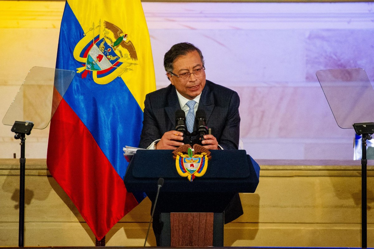 Petro ordena movilizar 25.000 militares a la frontera con Venezuela en pleno aumento de la presión de Washington sobre el régimen de Maduro