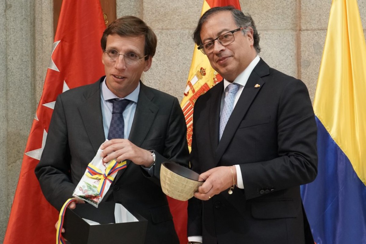 Así aplaudieron y agasajaron el PP y el PSOE a Petro, hoy señalado por el asesinato de Miguel Uribe, mientras VOX alertaba del blanqueamiento a un «dirigente criminal»