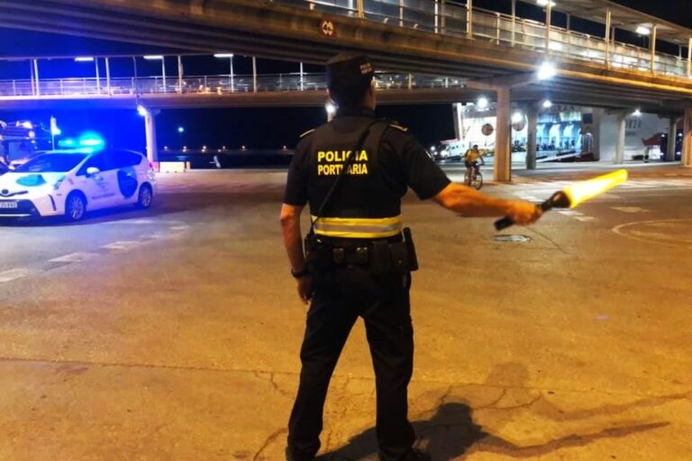 El Gobierno habilita tres espacios en puertos de Baleares para acoger a inmigrantes ilegales, la mayoría magrebíes