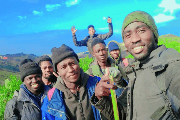 Siete inmigrantes ilegales magrebíes entran a nado en Ceuta desde Marruecos aprovechando el mar en calma