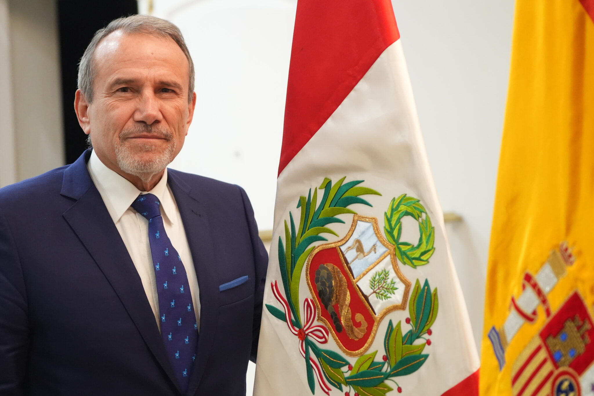 Más problemas para Maduro: el canciller de Perú respalda a Trump y apoya que se declare «organización terrorista» al Cartel de los Soles