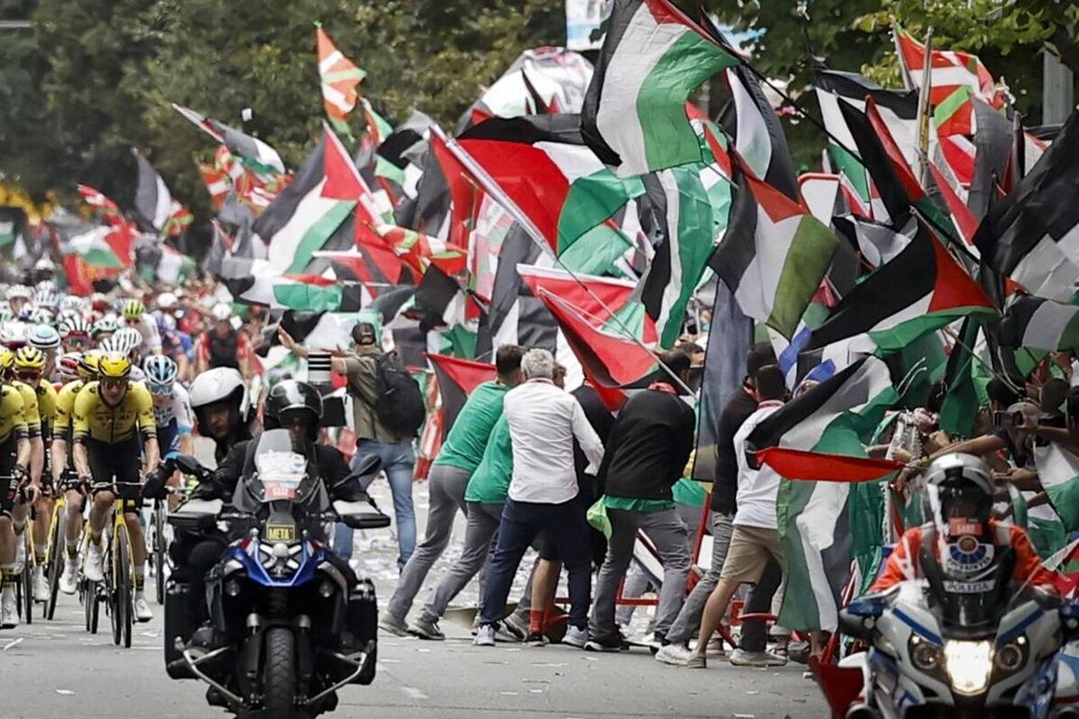 La comunidad judía denuncia por delitos de odio a los proetarras responsables del boicot a la Vuelta y al equipo Israel