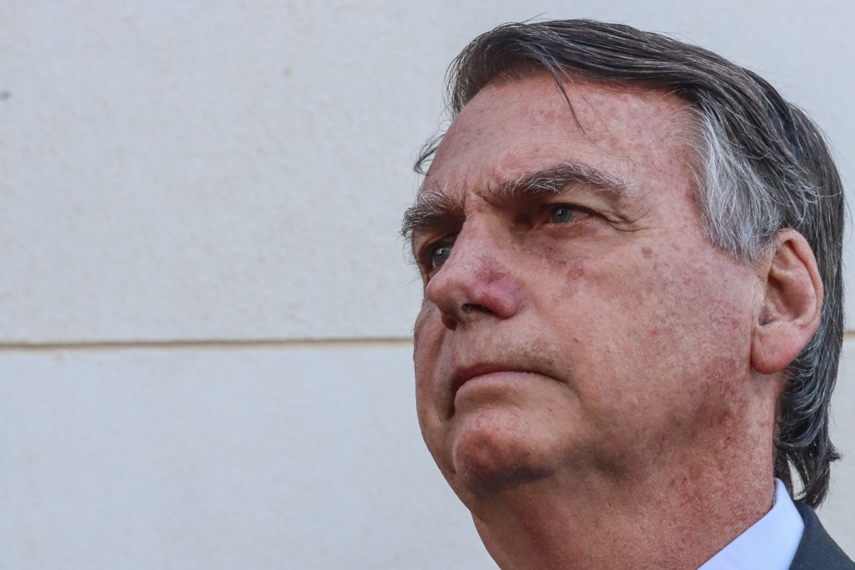 Jair Bolsonaro es dado de alta tras haber sido ingresado de urgencia en un hospital de Brasilia