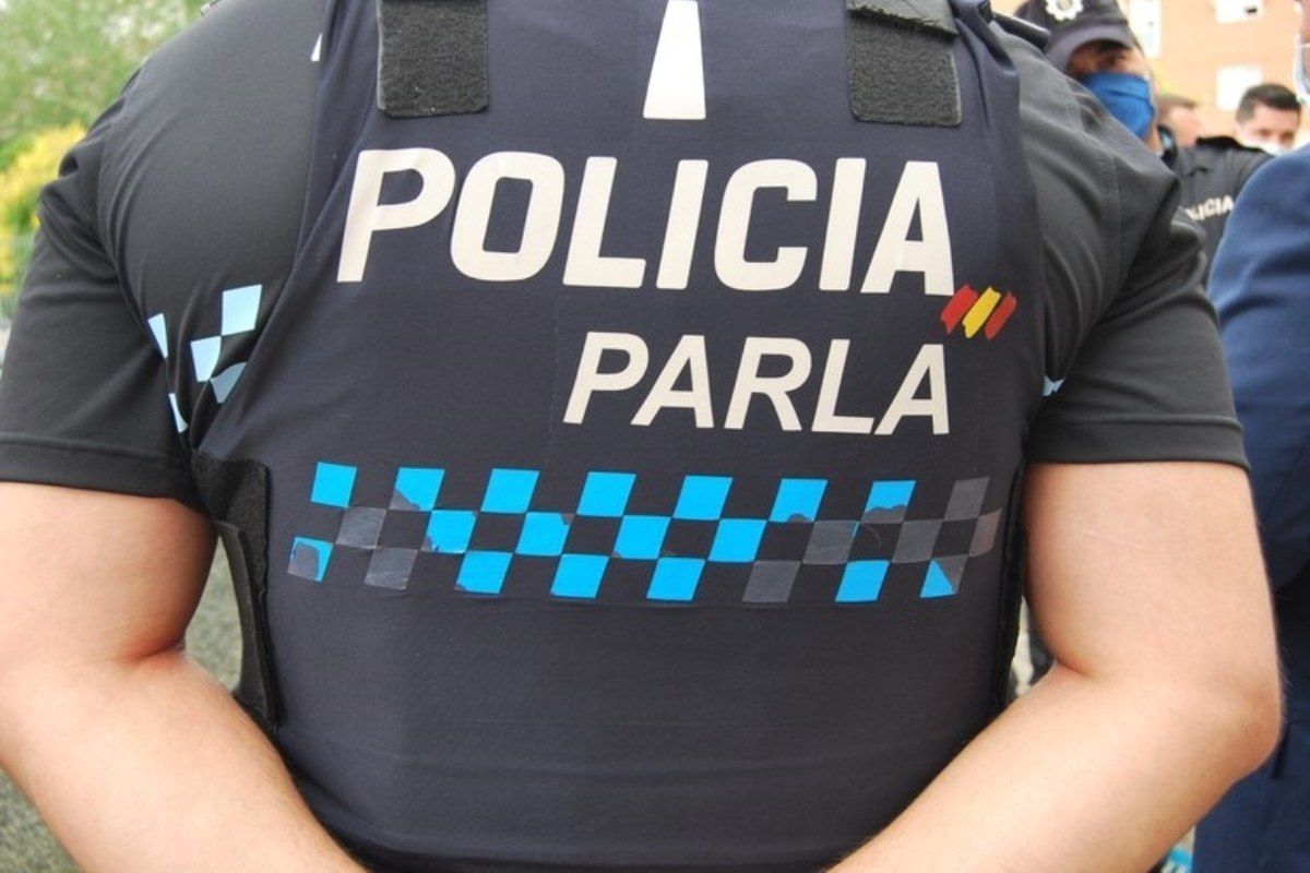 Un magrebí es reducido a tiros tras amenazar con dos cuchillos de grandes dimensiones a los transeúntes en Parla
