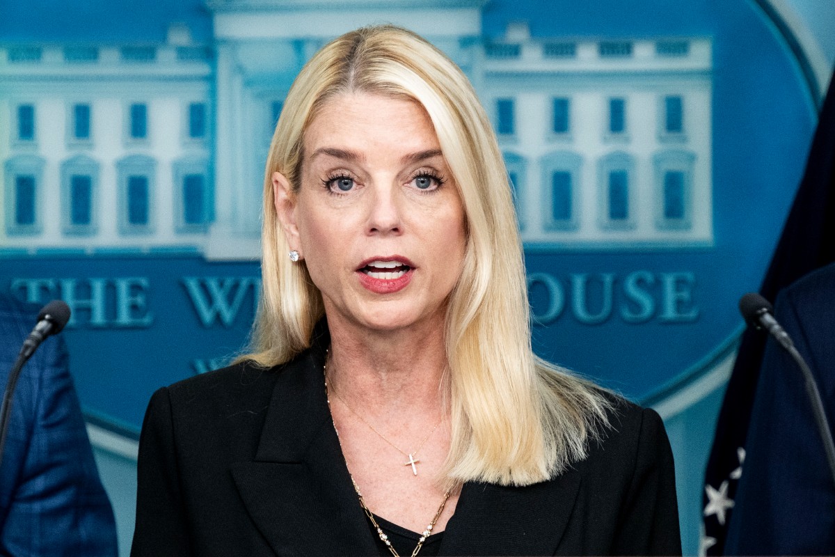 La Administración Trump anuncia un despliegue de agentes del Departamento de Justicia para arrestar a quienes promueven disturbios y agresiones a la Policía