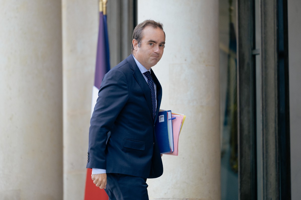 El Gobierno francés emula al de Sánchez: entrará en 2026 incapaz de aprobar los presupuestos del Estado