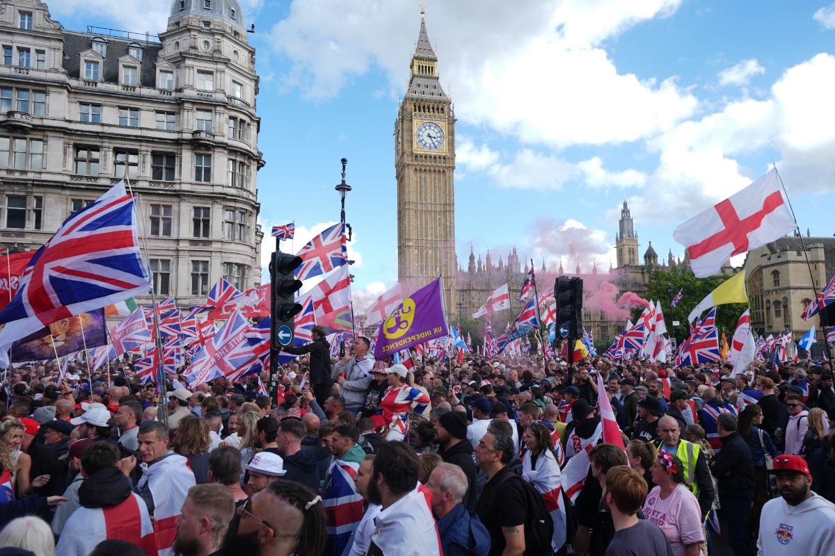 «El Reino Unido finalmente ha despertado»: las reacciones a la multitudinaria manifestación en Londres contra la inmigración masiva
