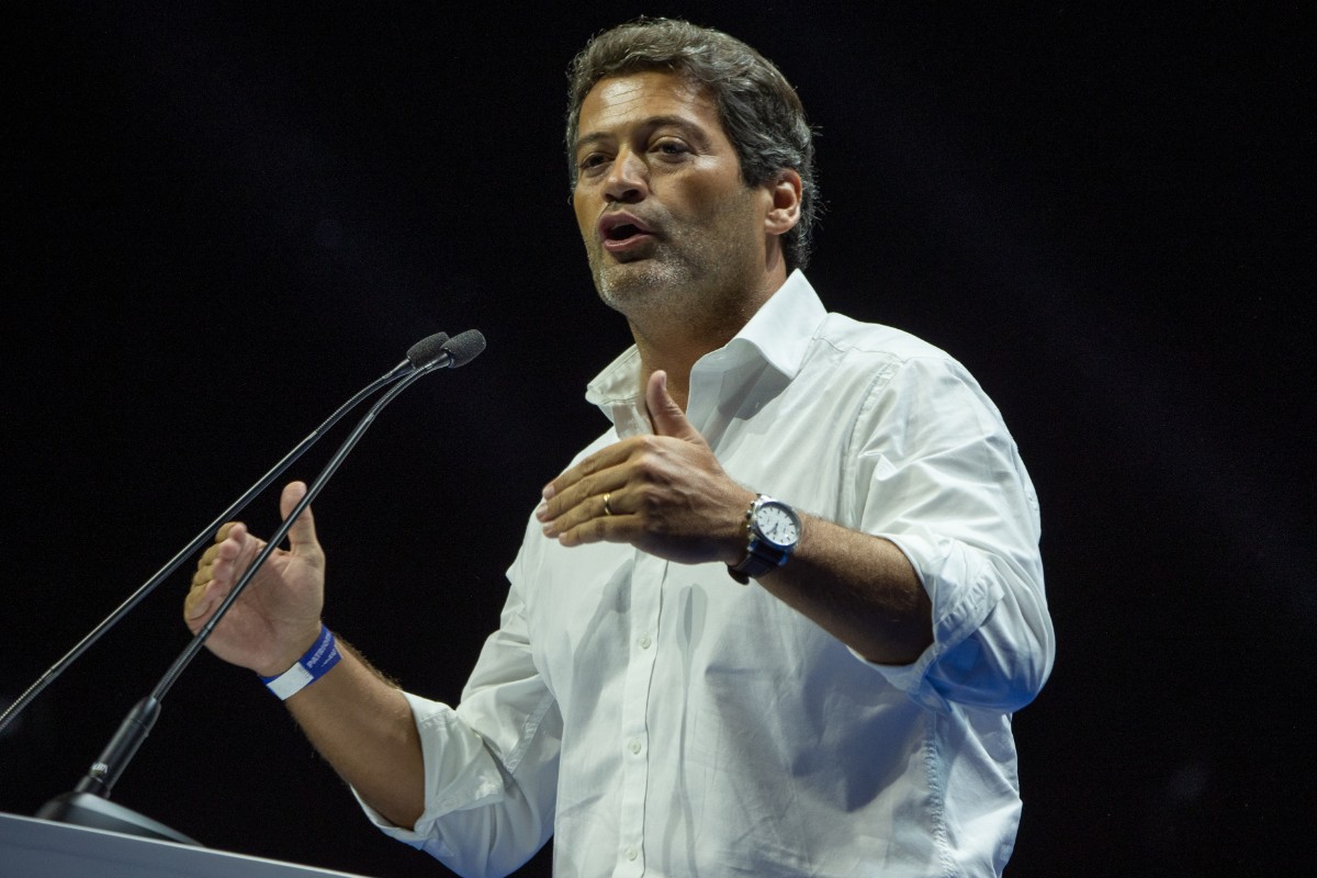 El patriota André Ventura, líder de CHEGA, lanza su candidatura a las presidenciales de Portugal