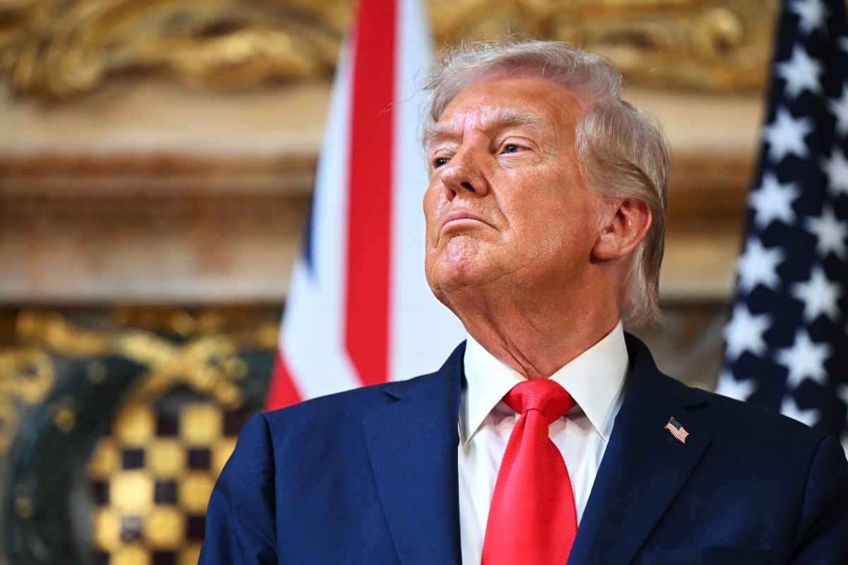 Trump baraja ofrecer asilo a europeos que rechacen el «gran reemplazo» como eje de su reforma migratoria