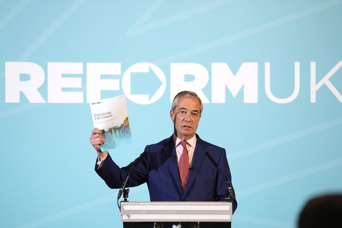 Los patriotas de Reform UK denuncian al Gobierno laborista británico por retrasar a 2027 un total de 29 elecciones locales programadas para mayo