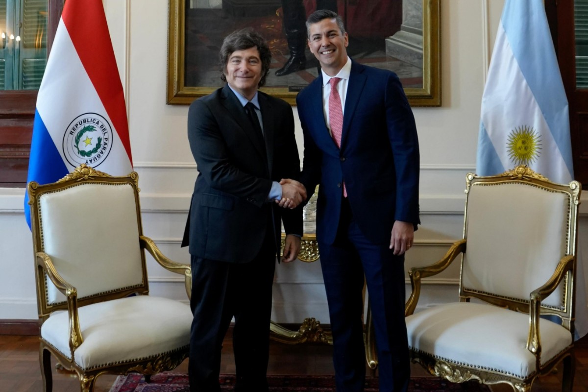 Milei resalta su cercanía con el Gobierno de Santiago Peña durante una visita a Paraguay: «Convergemos en nuestro relacionamiento a nivel global y regional»