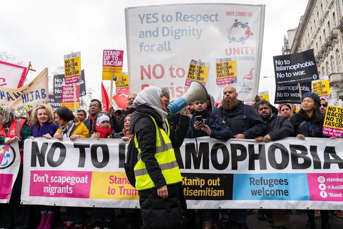 El Partido Laborista incluirá la «islamofobia» en el Código Penal para proteger a las bandas pedófilas pakistaníes y silenciar las miles de violaciones