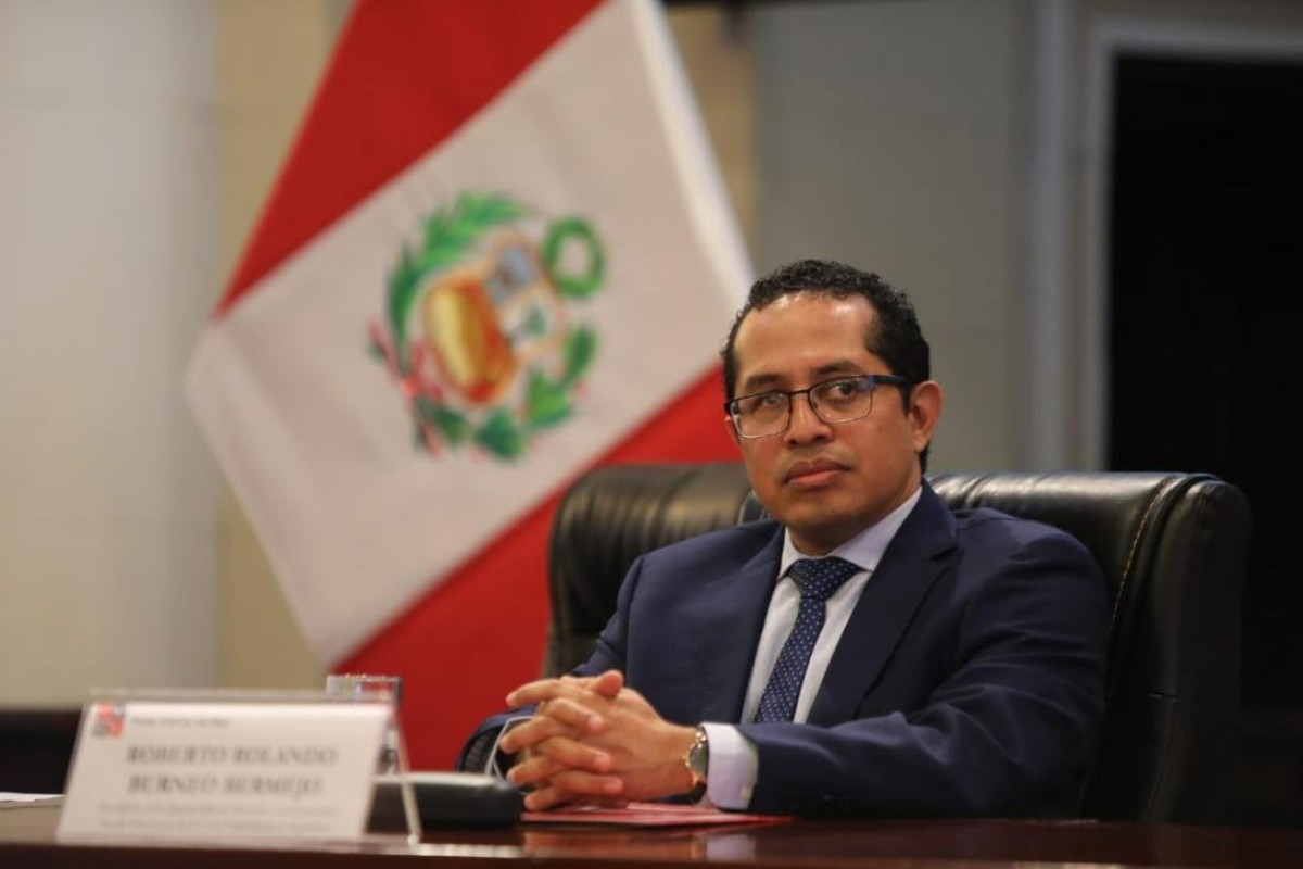El presidente del Jurado Electoral de Perú denuncia amenazas en su contra en medio de los preparativos para las generales de 2026