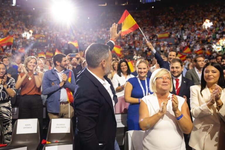 Santiago Abascal homenajea a Charlie Kirk y recuerda que su asesinato «no es un caso aislado»: «La izquierda promociona la violencia y la utiliza para eliminar a sus rivales políticos»