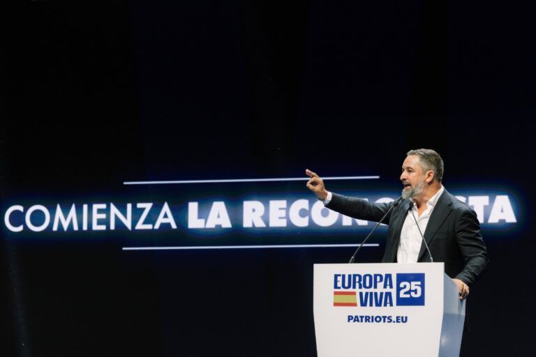 La respuesta de Santiago Abascal al obispo César García Magán, que le ...