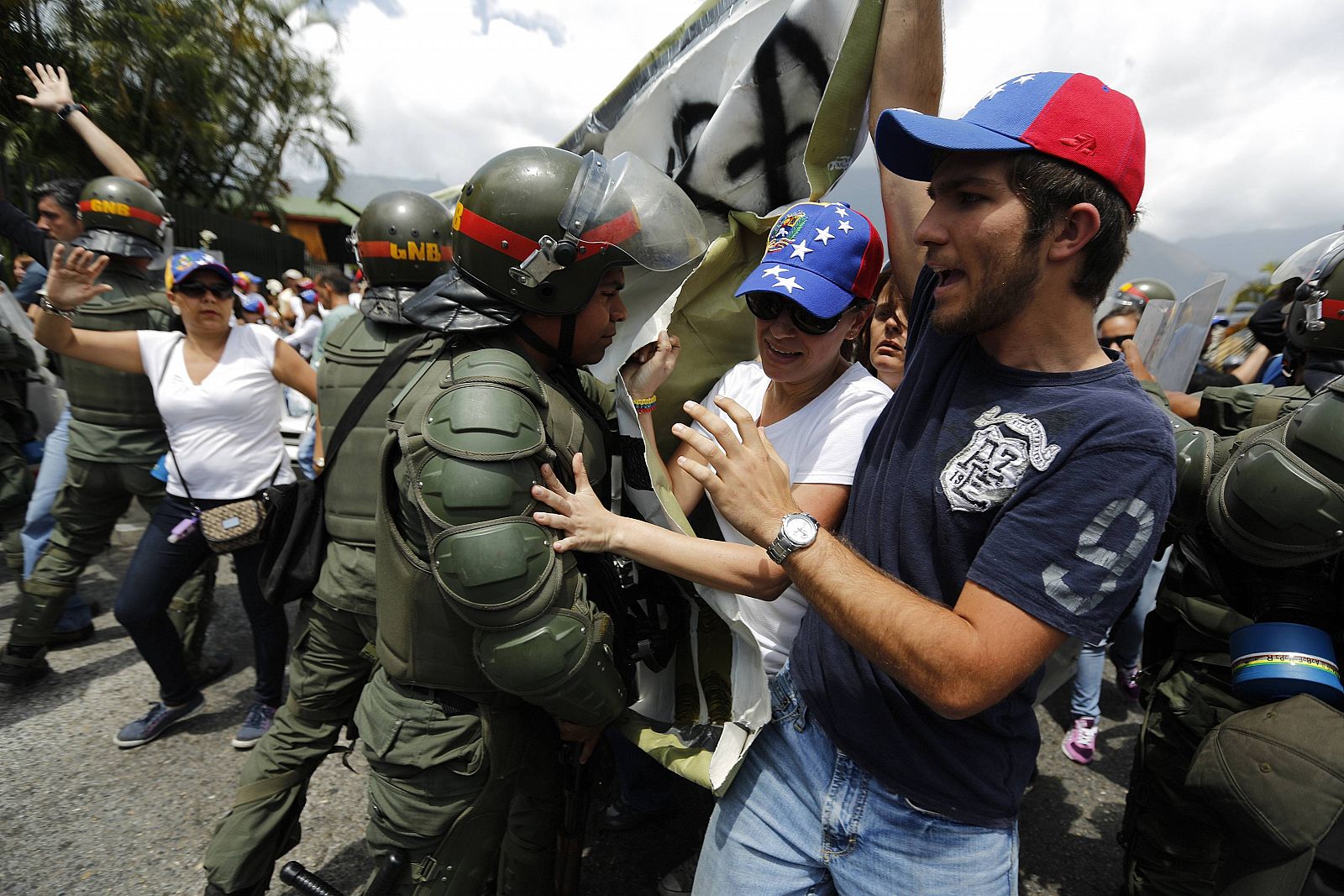 Asesinatos, torturas, violencia sexual… una misión de la ONU denuncia la represión sistemática de la tiranía de Maduro desde el fraude electoral