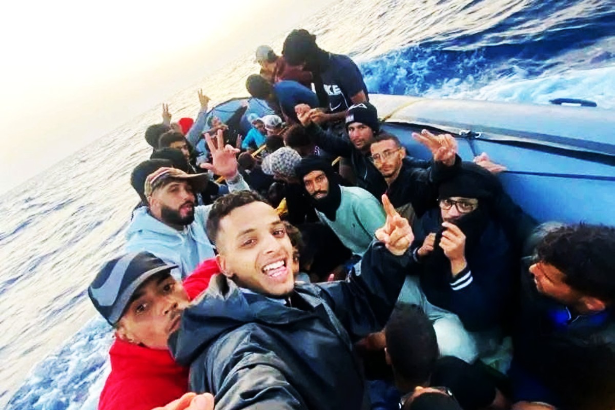 Las mafias de la inmigración ilegal en Argelia preparan una nueva oleada de pateras hacia Baleares para el próximo fin de semana