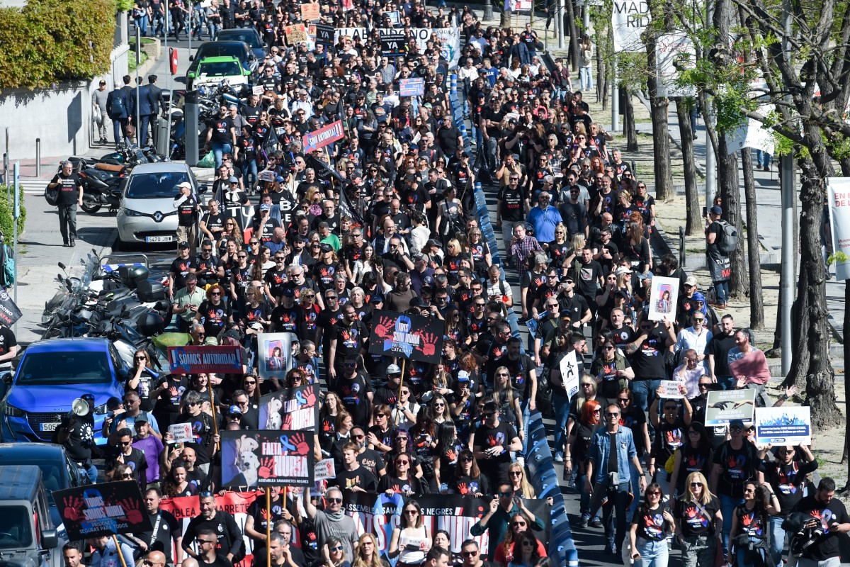 Los funcionarios de prisiones se manifiestan en Madrid contra el Gobierno ante el aumento de las agresiones en las cárceles: «Sufrimos violencia física y verbal, y también sexual»