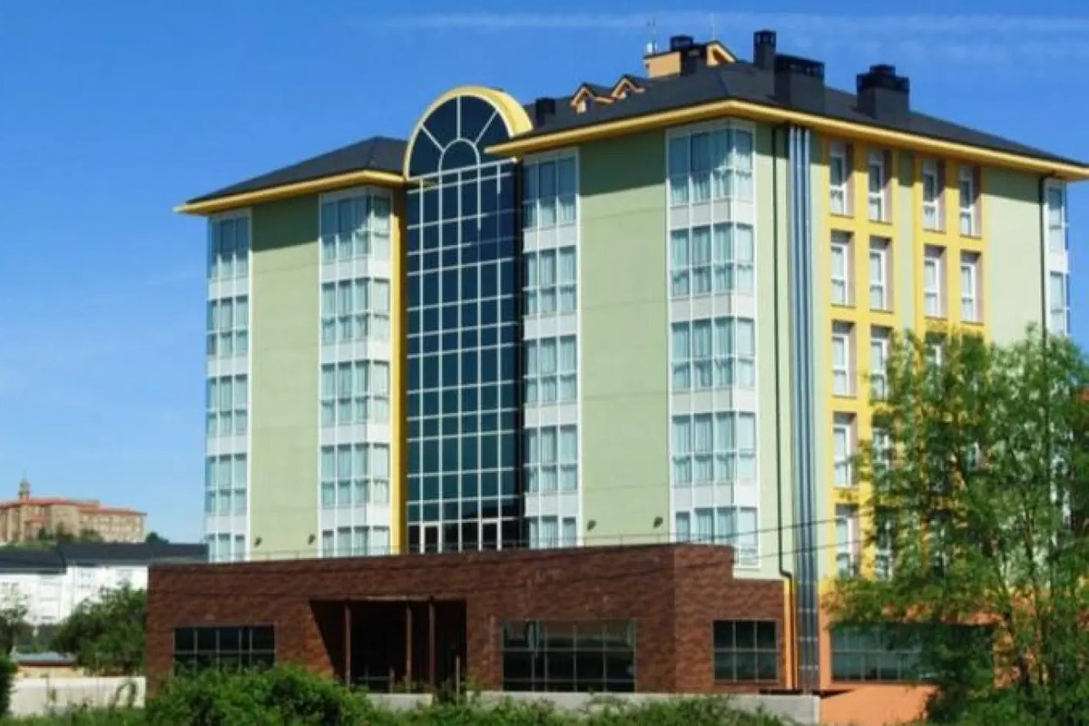 La Xunta de Galicia (PP) engaña a toda la población de Lugo y convierte una residencia de ancianos en un centro de menas: «Están trayendo inseguridad»