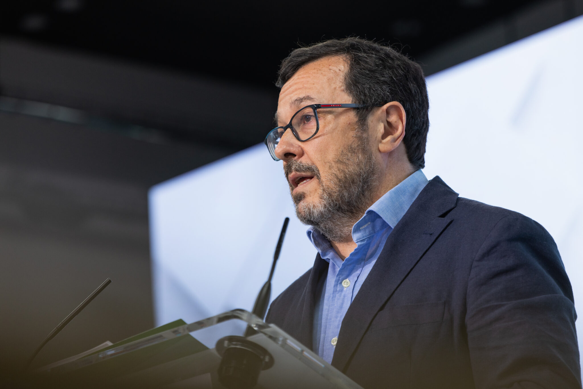 Óscar Puente bloquea a Grok y la Inteligencia Artificial le humilla