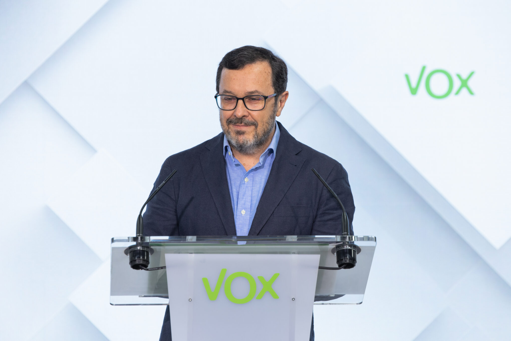 Óscar Puente bloquea a Grok y la Inteligencia Artificial le humilla