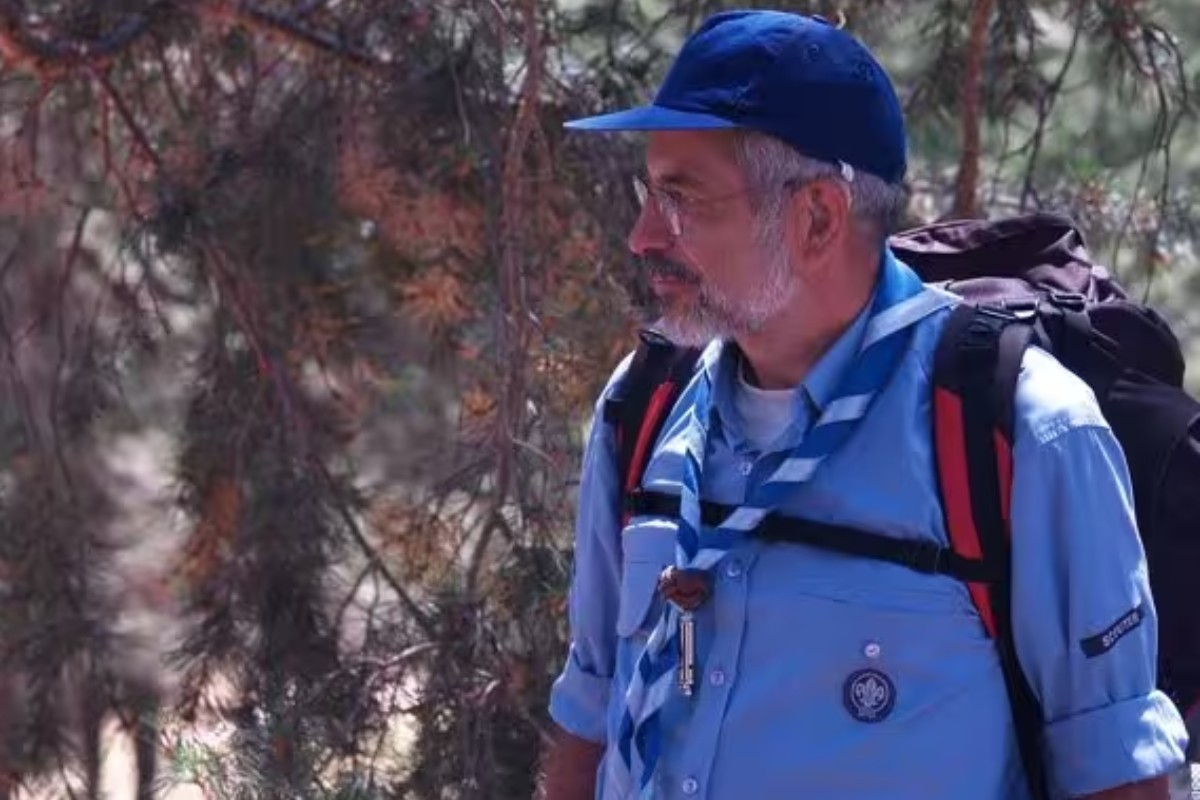 La familia de un profesor cordobés ingresado en la UCI en Vietnam lanza una campaña urgente para su repatriación